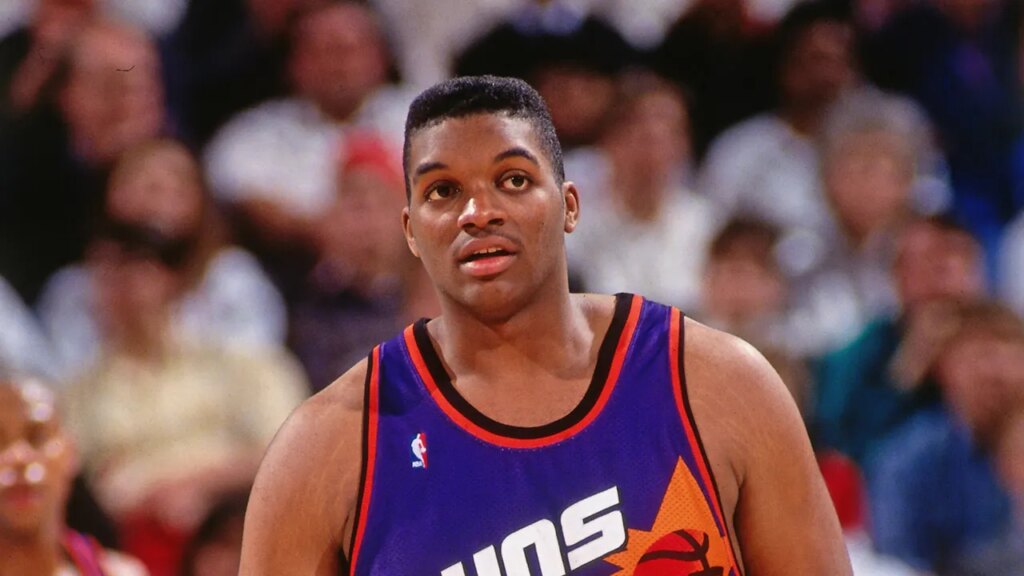 Former NBA big man Oliver Miller dead at 54