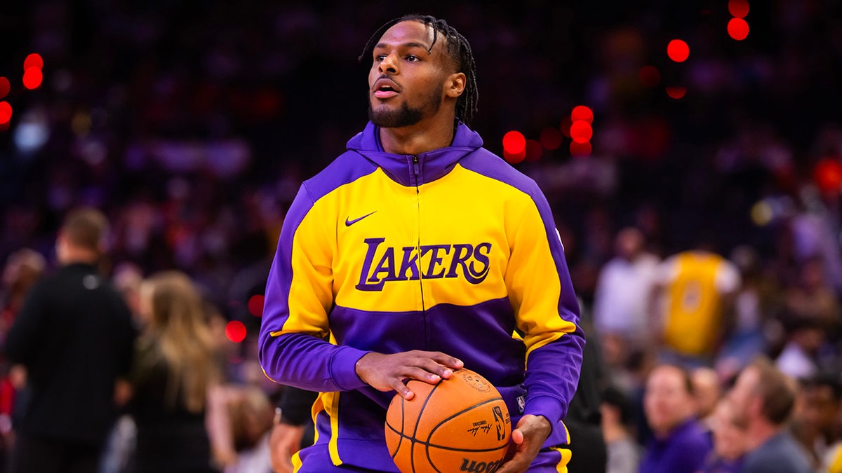 Bronny James warms up before a Lakers game