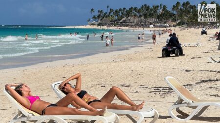 Americans traveling abroad on spring break should know 3 crucial things to stay safe: expert