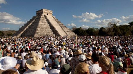 Tourist arrested, attacked by locals after scaling world-famous sacred Mayan temple, video shows