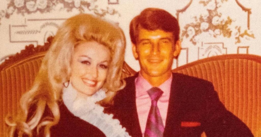 Dolly Parton Pays Tribute to Late Husband Carl Dean in 1st Public Appearance Since His Death