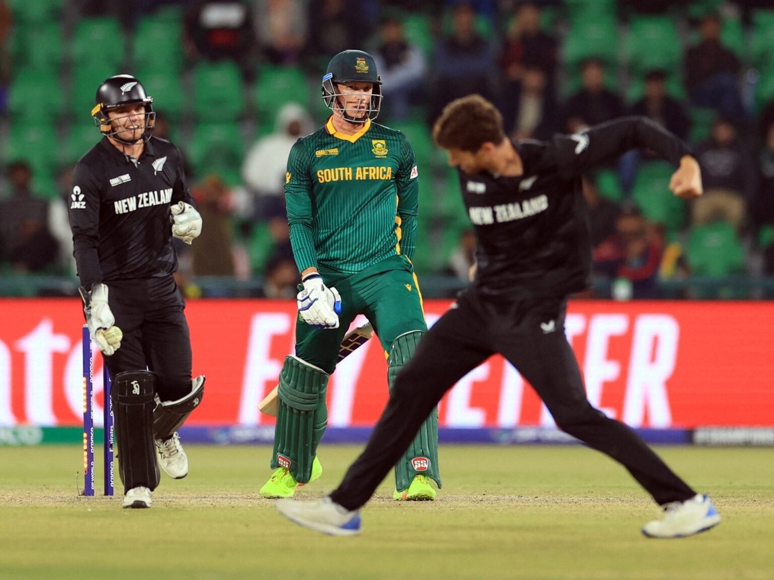 New Zealand hammer South Africa to set up Champions Trophy final with India