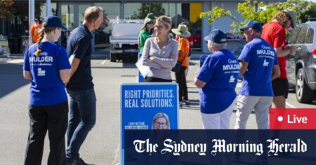 Hundreds of thousands of early votes cast in WA election