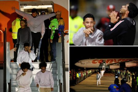 Dozens of deported illegal migrants — including suspected Tren de Aragua gangbangers — grin as they land in Venezuela