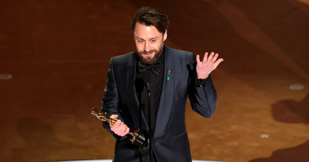 Kieran Culkin Jokes About His Mom in Oscar Speech — But Doesn’t Mention Brother Macaulay