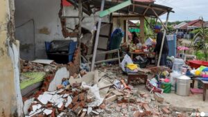 Indonesia quake off Sumatra damages more than 100 houses