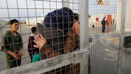 Cyprus offers money for migrants to return to Syria, minister says