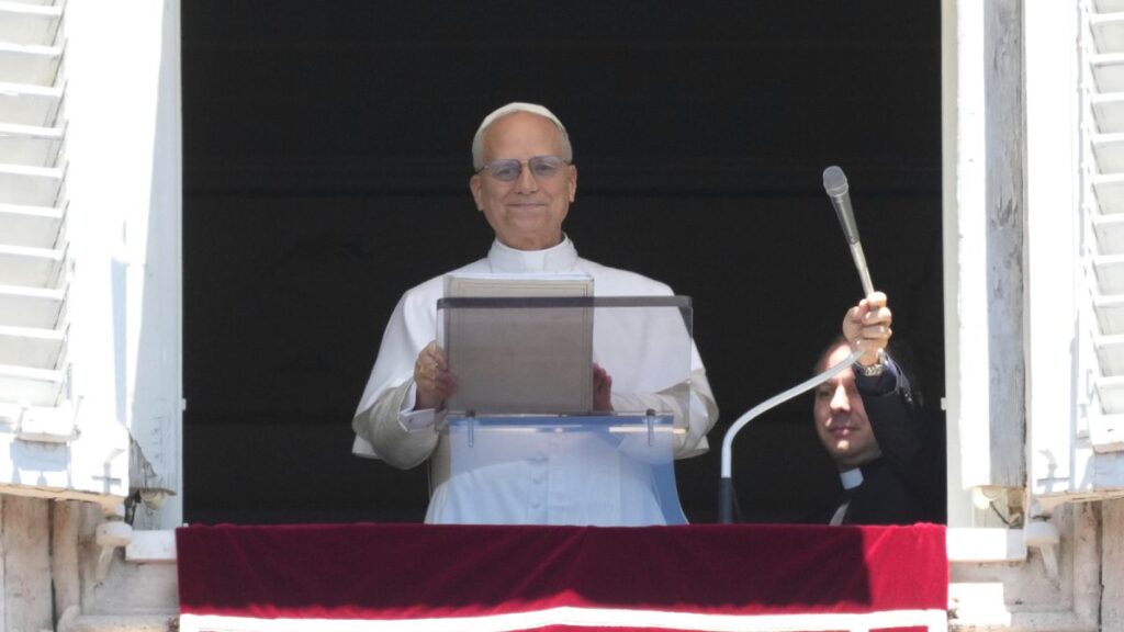 Pope prays for Chinese Catholics to be in communion with Rome