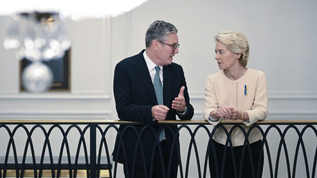 EU and UK chase deal amid wrangling over closer ties