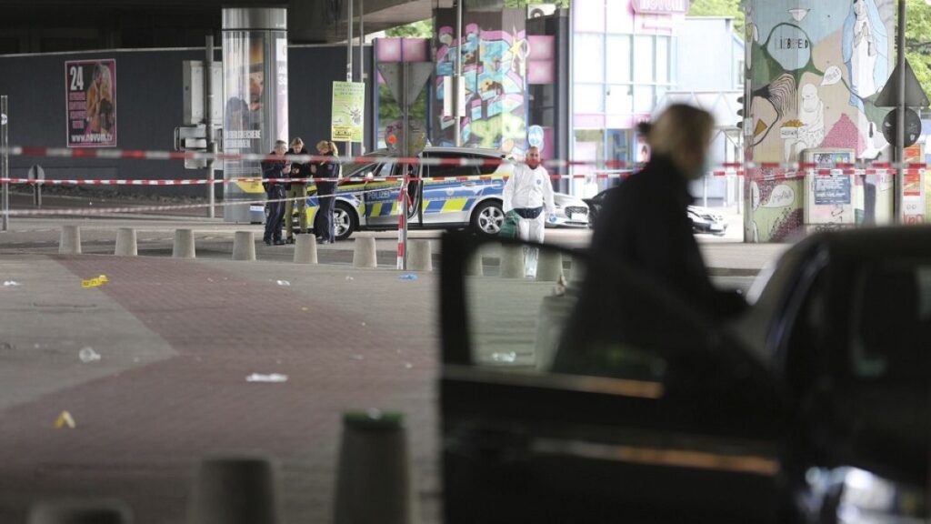 Bielefeld: Revellers attacked – police speak of planned assault