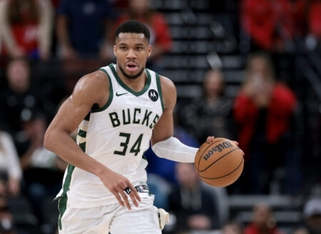76ers Could Be Players in Giannis Antetokounmpo Sweepstakes