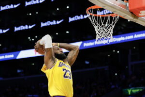 Lakers’ LeBron James Sends Caitlin Clark Major Message Before WNBA Season