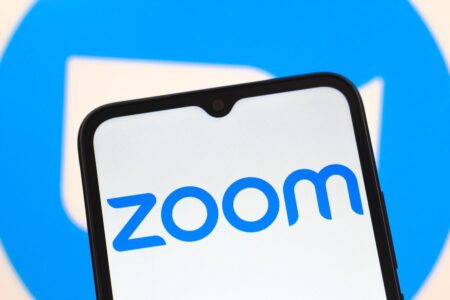Buy Or Sell ZM Stock Ahead Of Earnings?