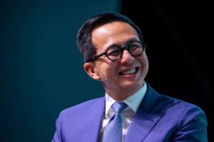 Billionaire Richard Li’s Insurer FWD Refiles For Hong Kong IPO