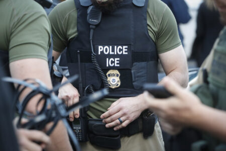 ICE Arrests Multiple Migrants Outside Arizona Court: ‘Mayhem’