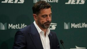 Aaron Rodgers says people close to him have been dealing with cancer amid delay of NFL return