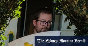 More than 30,000 still isolated in northern NSW as first homes declared uninhabitable