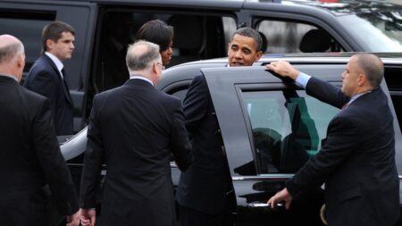 Two Secret Service officers suspended after brawl outside Obama’s home