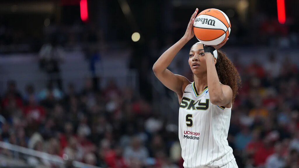 Angel Reese ‘owes’ Fever fans ‘an apology’ after WNBA finds no evidence of hateful remarks, senator says