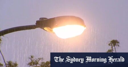 Perth residents brace for heavy rain, damaging winds
