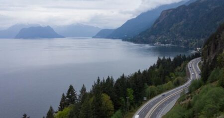 16-year-old hiker dies in Lions Bay after falling down a gully
