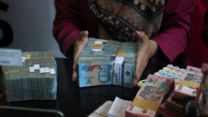 Commentary: Weak rupiah could benefit Indonesia in Trump’s trade war
