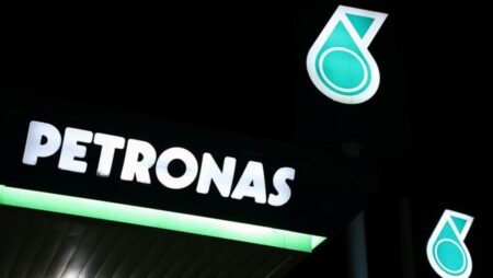 Malaysia Prime Minister confident on resolving Petronas-Petros dispute