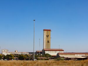 Rescue bid launched for hundreds trapped in South African gold mine