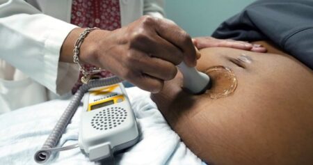 COVID shot is safe during pregnancy, Canadian doctors say after U.S. move