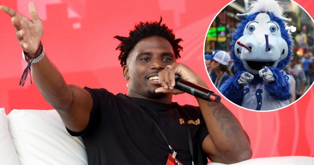 Indianapolis Colts Apologize to Tyreek Hill for Since-Deleted Video Mocking Run-In With Cops