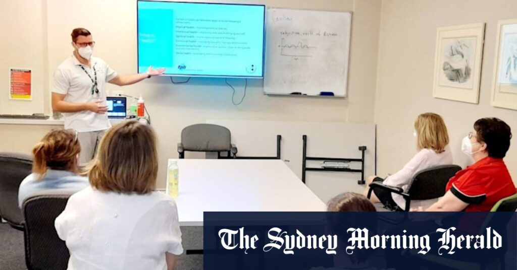 Patients at Brisbane hospital told to prepare for its imminent closure