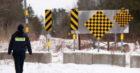 U.S. charges 4 Mexicans for alleged human smuggling across Canadian border