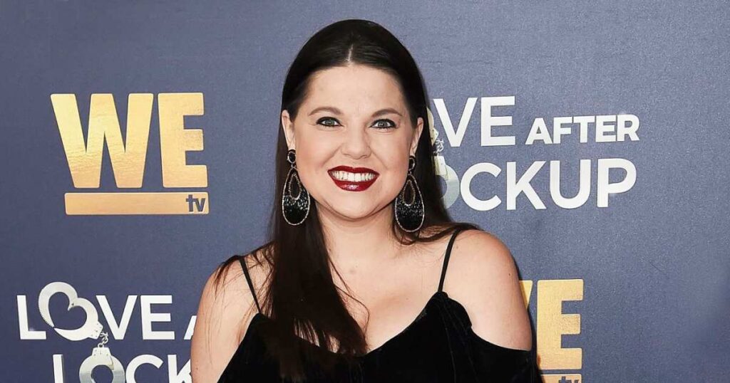 Inside Amy Duggar’s Estranged Relationship With Her Family and Cousins