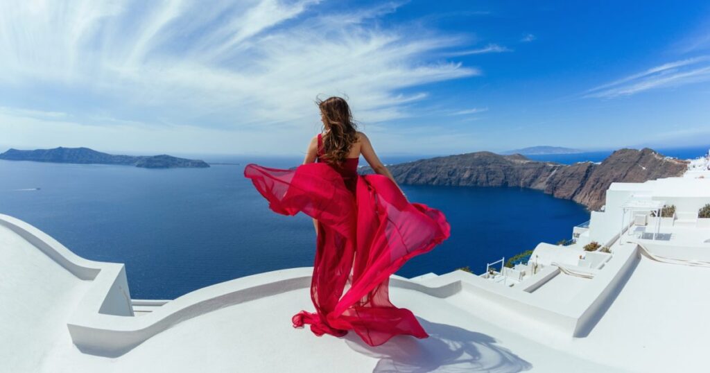 17 Resort-Worthy Fashion Pieces That Look Like They’re From a Rich Mom’s Closet — From 
