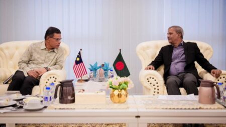 Malaysia to resume recruitment of stranded Bangladeshi workers, vows to protect them from abuse, fraud