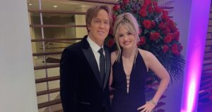 Anna Nicole Smith’s Daughter Dannielynn Stuns in Dress Her Mom Wore to a Kentucky Derby Gala 21 Years Ago 