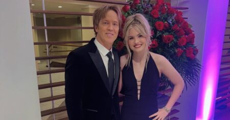 Anna Nicole Smith’s Daughter Dannielynn Stuns in Dress Her Mom Wore to a Kentucky Derby Gala 21 Years Ago 