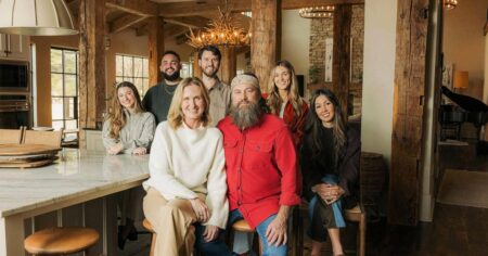 Inside the ‘Duck Dynasty’ Robertson Family’s Return to Reality TV: ‘Never Thought We’d Do This Again’ (Exclusive)
