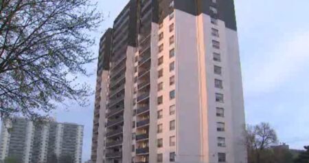 6-year-old boy dies after falling from 10th floor balcony in Toronto apartment