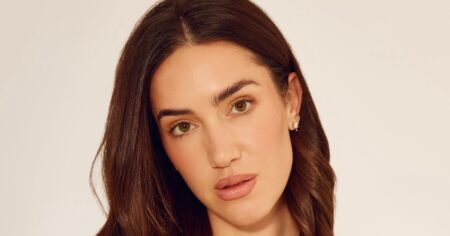 Tinx Wants to Make Readers ‘Nice and Horny’ This Summer With Debut Novel ‘Hotter in the Hamptons’ (Exclusive)