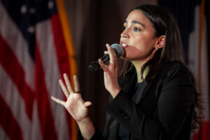 AOC challenges Trump’s border czar Tom Homan over immigration: “Come for me”