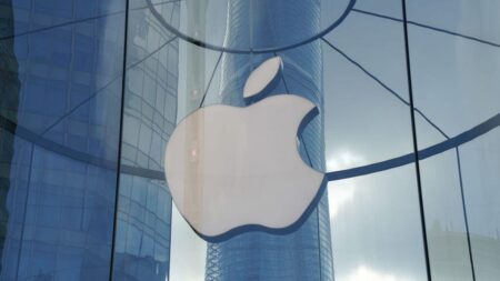 Apple’s AI Smart Glasses to Arrive in 2026, According to Report