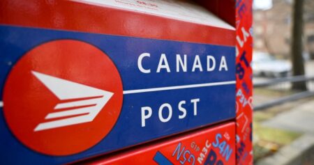 Canada Post pauses talks with union ahead of looming possible strike