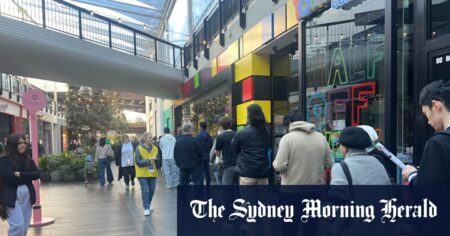 Melbourne CBD and inner suburb polling booth locations hit by enormous lines on election day