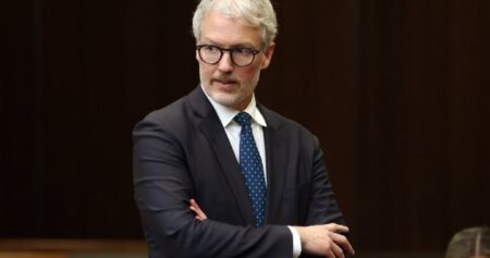 Federal privacy czar starts probe into theft of customer data from Nova Scotia Power