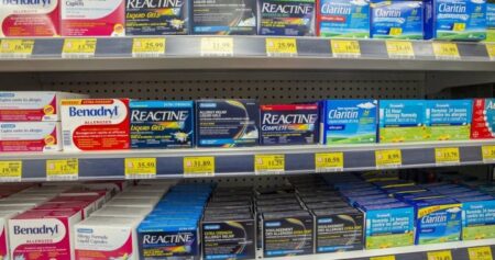 Quebec coroner calls for tougher controls over diphenhydramine sales after 2023 death