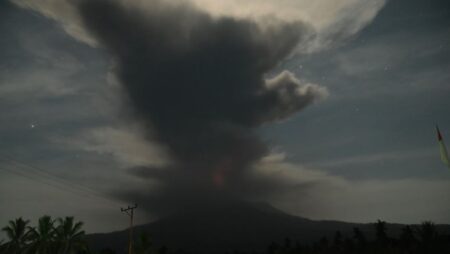 Indonesia raises alert to highest level for Lewotobi Laki-laki volcano