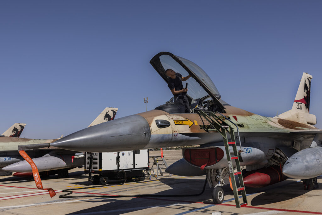 Israel Preparing Strike on Iran Amid US Tensions: Report
