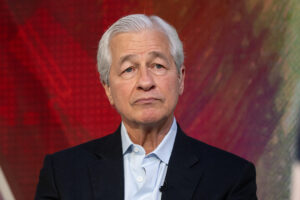 JPMorgan CEO Issues Inflation Warning