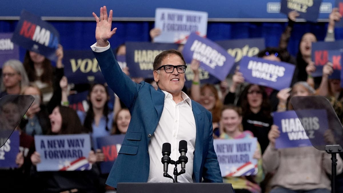 Mark Cuban spoke at a campaign rally for Democratic presidential nominee Vice President Kamala Harris at the University of Wisconsin La Crosse, in La Crosse, Wisconsin, on Thursday, Oct. 17, 2024.